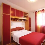 Ravni V * Labin (Istria)
