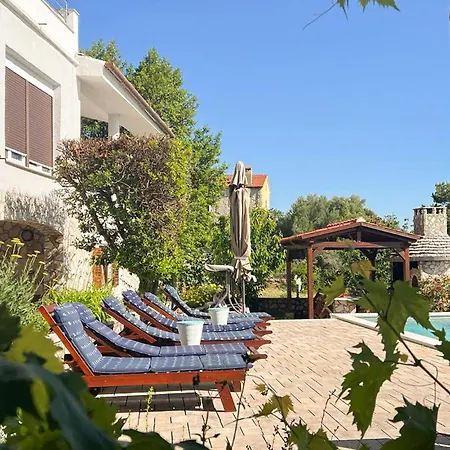 Apartamento Ravni V *