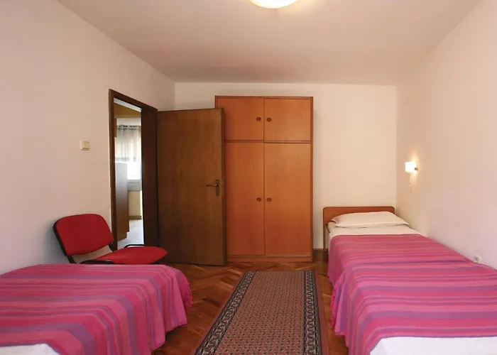 Ravni V * Labin (Istria)