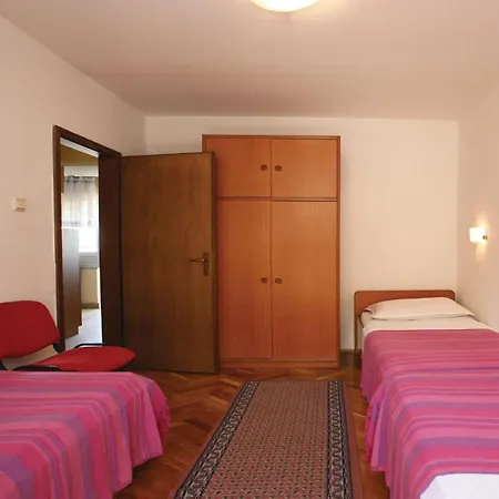 2 Bedroom Lovely In Labin * Ravni