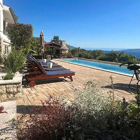 Ravni V Labin (Istria)